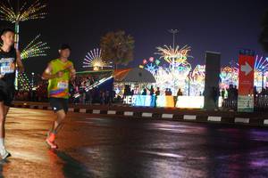 BIB: 4051, 218
                            <button type="button" onclick="openModal(16166982)" class="btn btn-primary btn-sm float-right btn-popup" data-toggle="modal" data-target=".modal-high-quality">
                        <i class="fas fa-shopping-cart"></i> Add to Cart
                    </button>
                                            <button type="button" onclick="isThisMe(16166982, true)" class="btn btn-success btn-sm float-right btn-popup btn-isme hidden" data-toggle="tooltip" data-placement="bottom" title="นี่คือรูปของคุณใช่ไหม คลิกที่นี่เพื่อเอาเข้าอัลบั้ม">
                        <i class="fas fa-plus"></i> Add to album
                    </button>
                    <button type="button" onclick="isThisMe(16166982, false)" class="btn btn-warning btn-sm float-right btn-popup btn-isnotme hidden">
                        <i class="fas fa-ban"></i> Remove from album
                    </button>